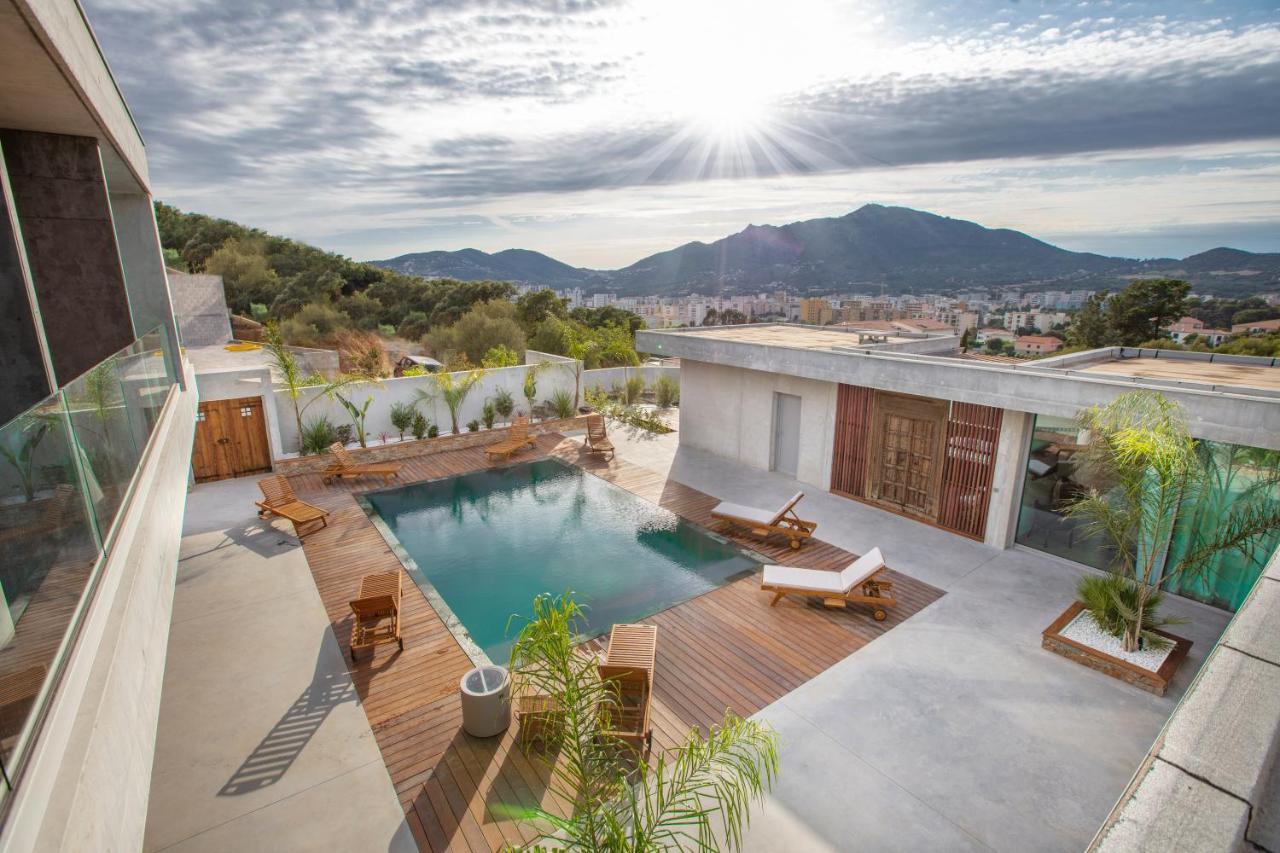 Maison d'hôtes Alba Rosula 3*